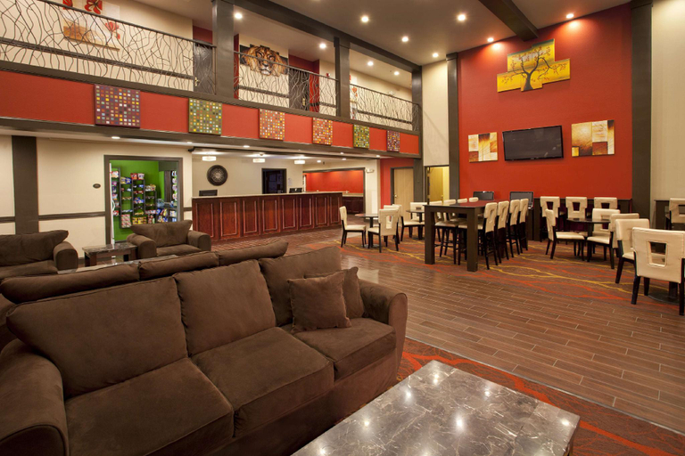 Food & Drinks 5, Baymont by Wyndham Kent/Seattle, King