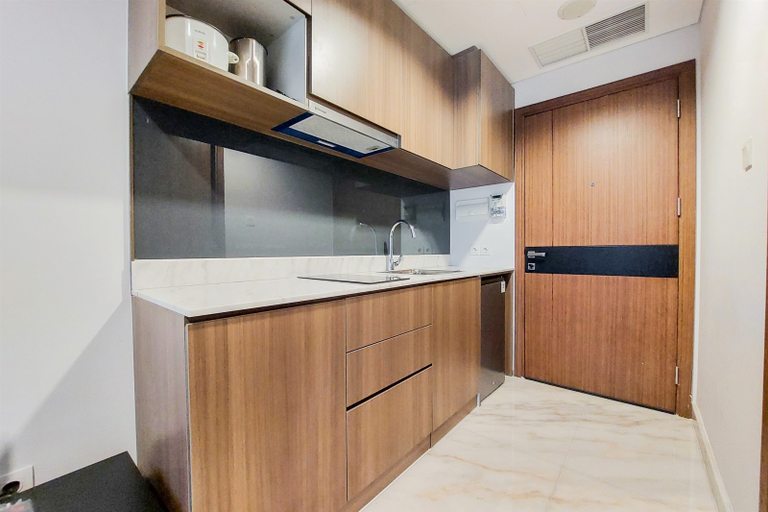 Others 3, Cozy and Elegant 1BR The Smith Alam Sutera Apartment By Travelio, Tangerang