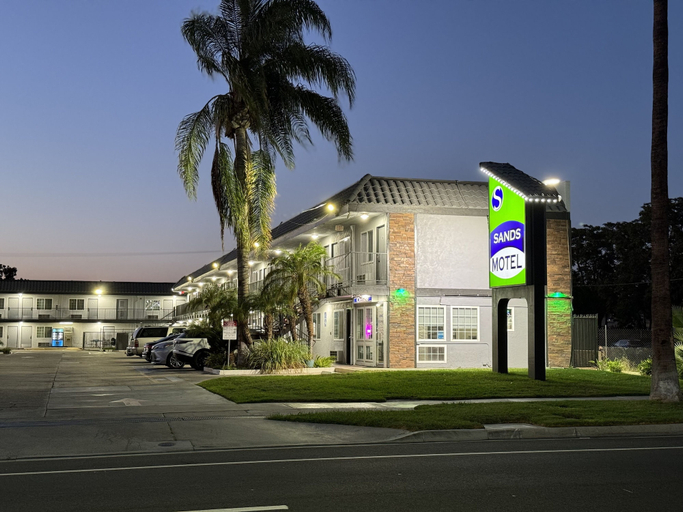 Exterior & Views 2, Sands Motel, Riverside