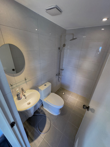 Bathroom 3, Victoria's Bed & Breakfast, Puerto Galera