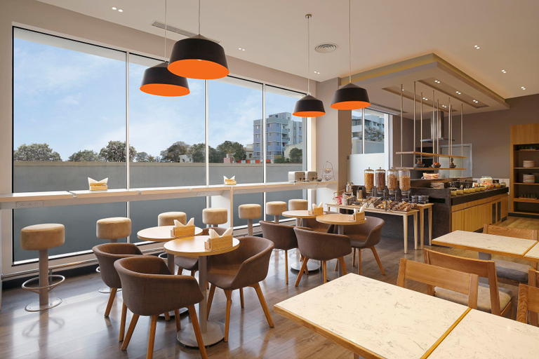 Food & Drinks 2, Holiday Inn Express Nashik Indira Nagar, Nashik