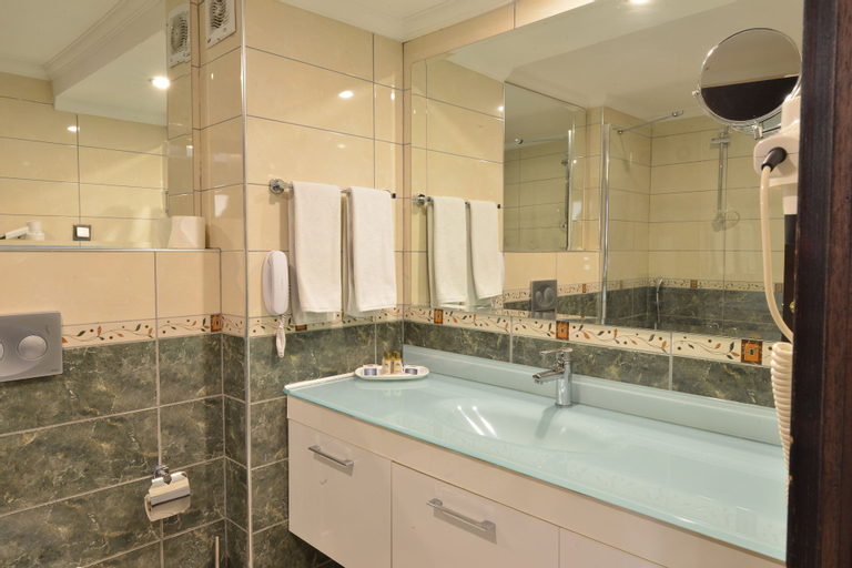 Bedroom 5, Anadolu Hotels Esenboga Termal, Çubuk