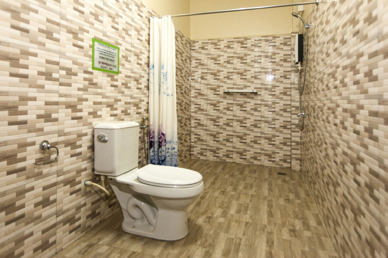Bathroom 4, Green Mango Bungalows, Kampot