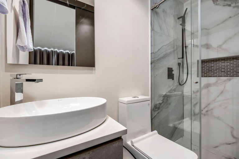 Bathroom 3, HOUSY Laureles, Medellín