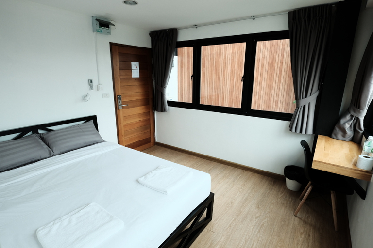 Bedroom 4, Wayha Hostel, Lak Si
