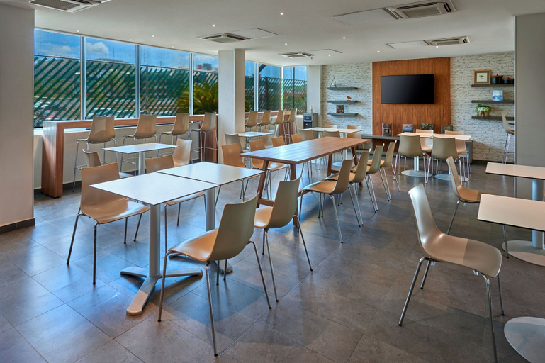 Food & Drinks 5, City Express by Marriott Hermosillo, Hermosillo