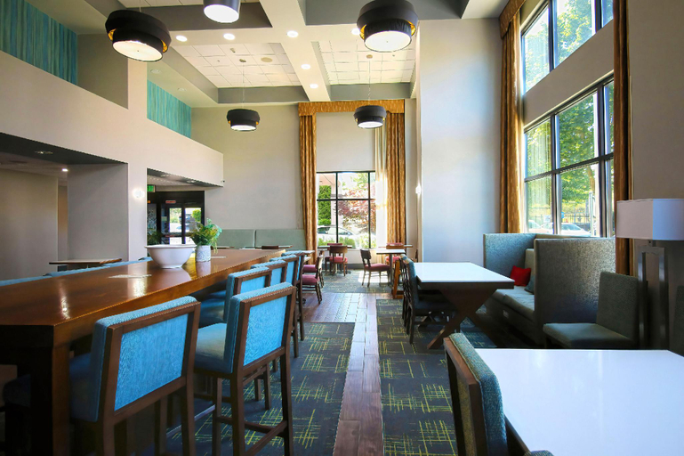 Food & Drinks 3, Hampton Inn & Suites by Hilton Tacoma, Pierce