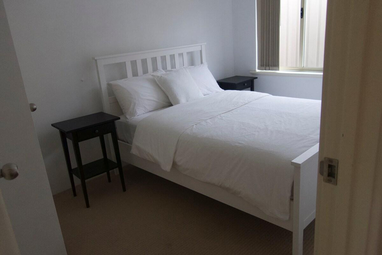 Bedroom 2, The Roses - 3 bedroom, 2 bathroom home for rent., Gosnells