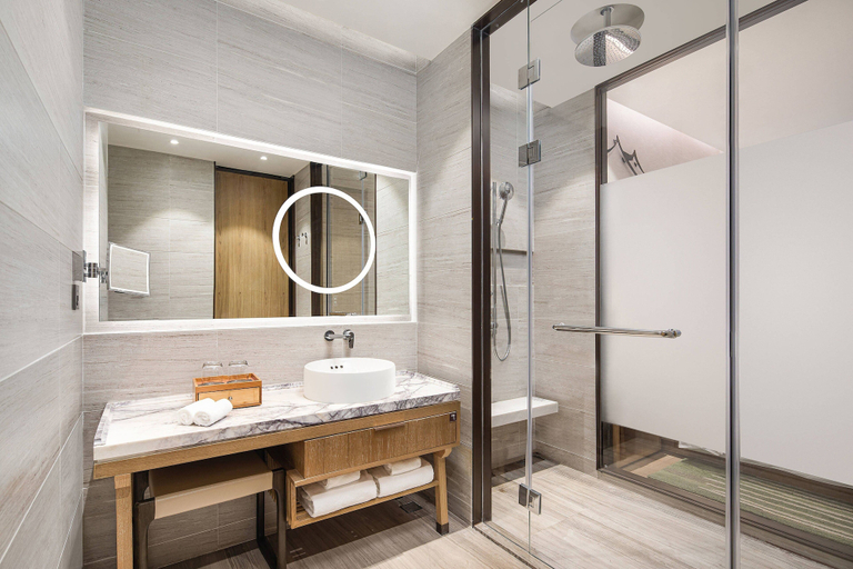 Bathroom 3, Courtyard by Marriott Wuxi Lihu Lake, Wuxi