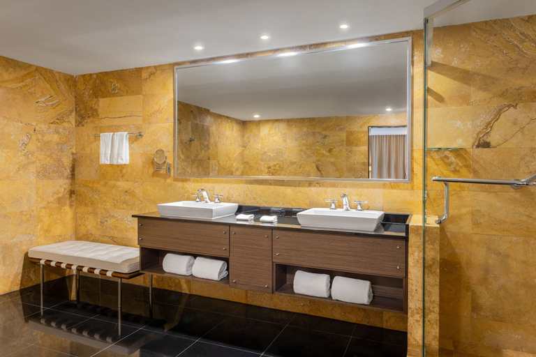 Bathroom 5, Le Meridien Panama, Panamá