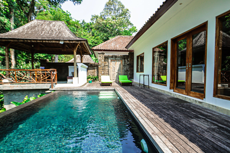 Swimming Pool 19