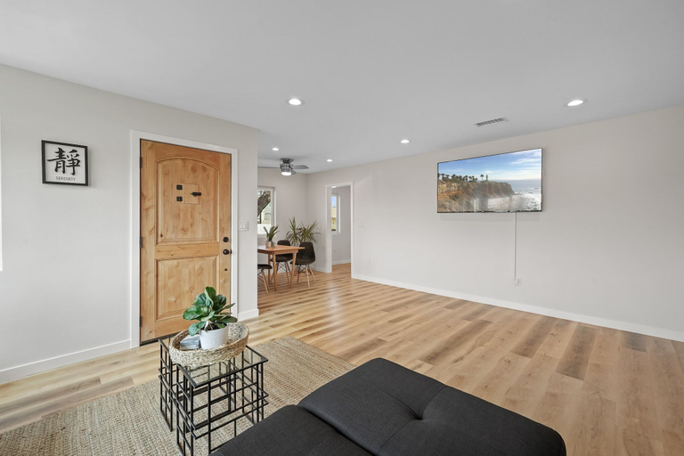 Others 5, Completely Renovated Oasis on the Hill, Los Angeles