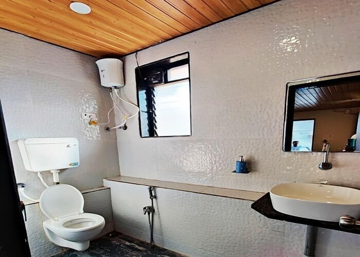 Bathroom 3, Shrubbery Palms Resort, Thane