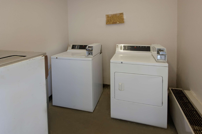 Others 5, Americas Best Value Inn Bowie, Montague
