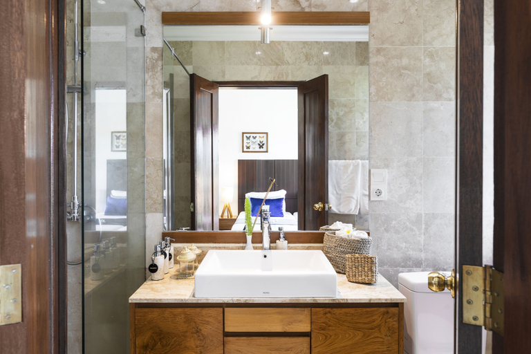 Bathroom 5, Villa Manis, Badung