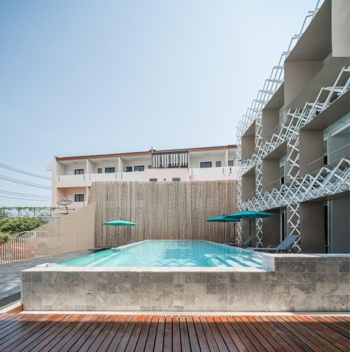 Sport & Beauty 4, Yanud Residence pool view room4, Phuket Island