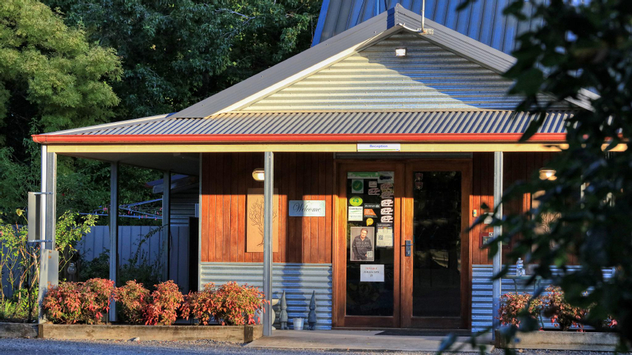 Big 4 Porepunkah Holiday Park, Alpine - East
