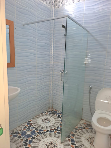 Bathroom 5, KJ Inn Senggigi, Lombok