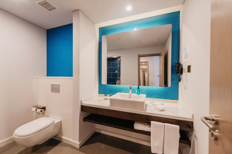 Bathroom 5, Holiday Inn Express TAIZHOU CMC by IHG, Taizhou