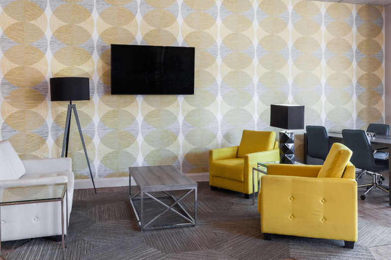 Public Area 3, Days Inn & Suites by Wyndham Lancaster Amish Country, Lancaster