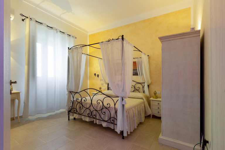 Bedroom 2, 3412 Relax in Love by Barbarhouse, Brindisi