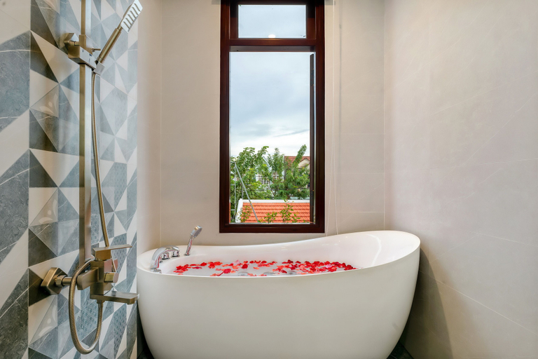 Bathroom 3, Cat Tien Villa Hoi An, Da Nang
