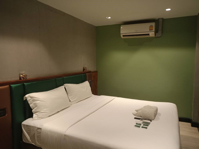 Bedroom 8
