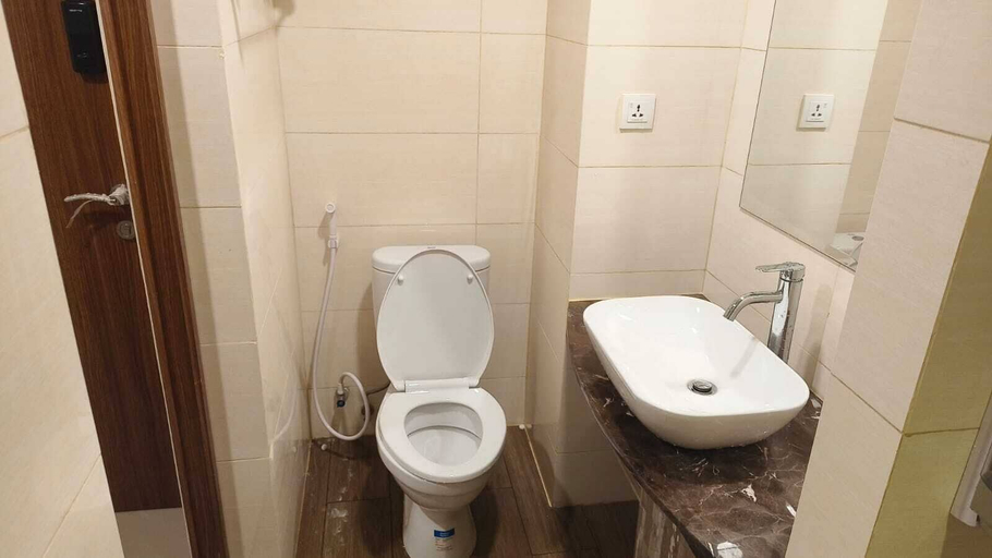 Bathroom 2, SleepRest - NTC B1205, Batam