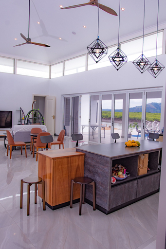 Food & Drinks, Lake Side Deluxe Villa