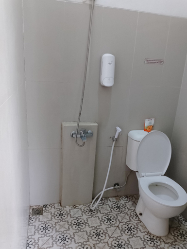 Bathroom 11