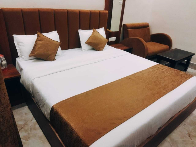 Bedroom 3, Kiran Palace Varanasi, Varanasi