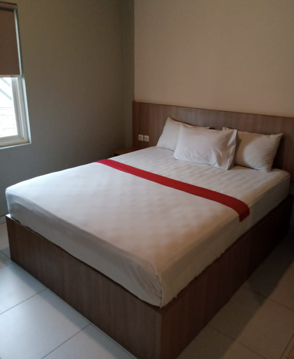 LOGIN HOTEL by Rainbow House Room Type - Standard Double Room Yellow
