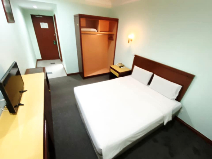 Bedroom 4, OYO 90847 Hotel Asia City, Kota Kinabalu