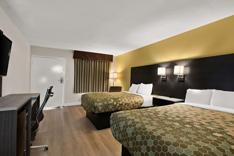 Bedroom 3, Econo Lodge White Pine Morristown I-81 & I-40 Split, Jefferson