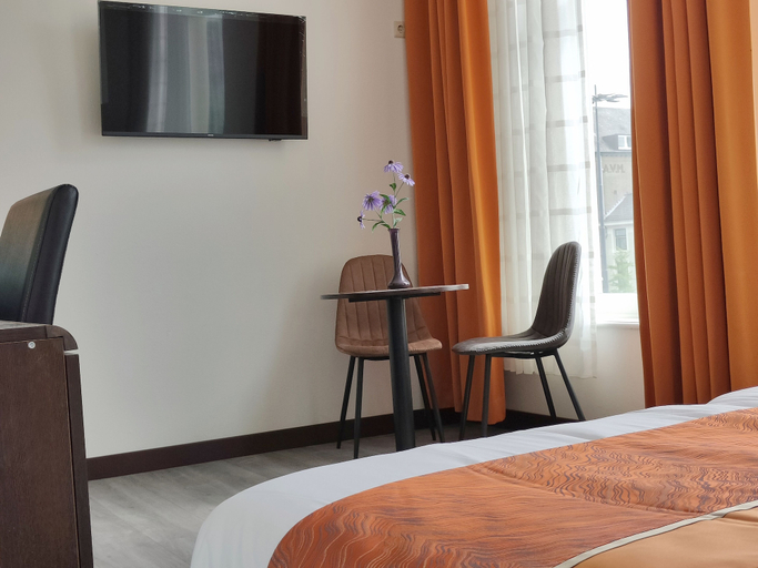 Bedroom 3, CN Hotel Arnhem Centraal, Arnhem
