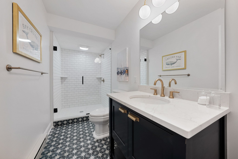 Bathroom 4, The Washington Boutique Hotel, Erie