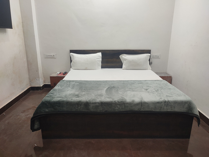 Bedroom 2, VS Residency, Mathura