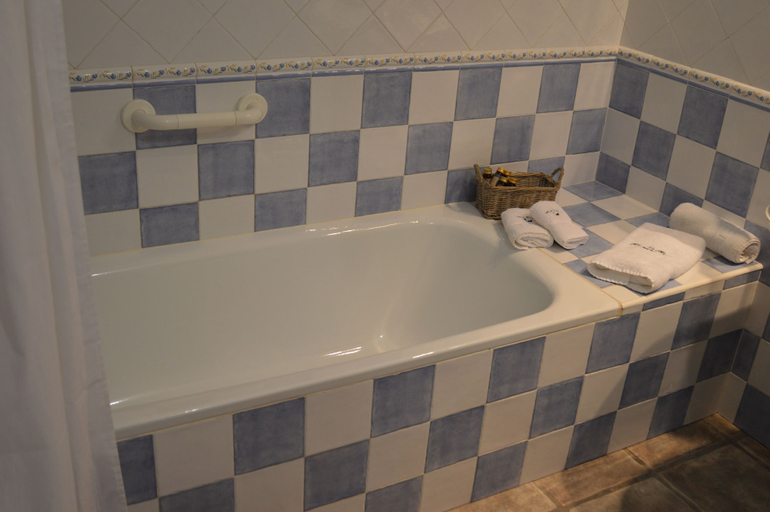 Bathroom 5, Masia La Mota, Alicante