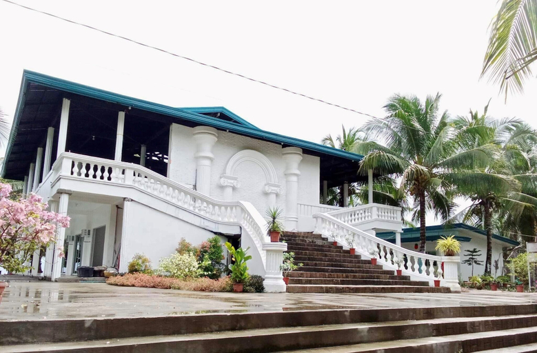 Exterior & Views 2, Paradiso Davao Beachfront Hotel & Resort, Malita