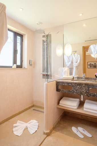 Bathroom 5, Oasis Lodges, Marrakech