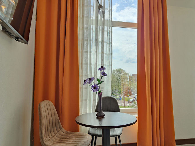 Others 5, CN Hotel Arnhem Centraal, Arnhem
