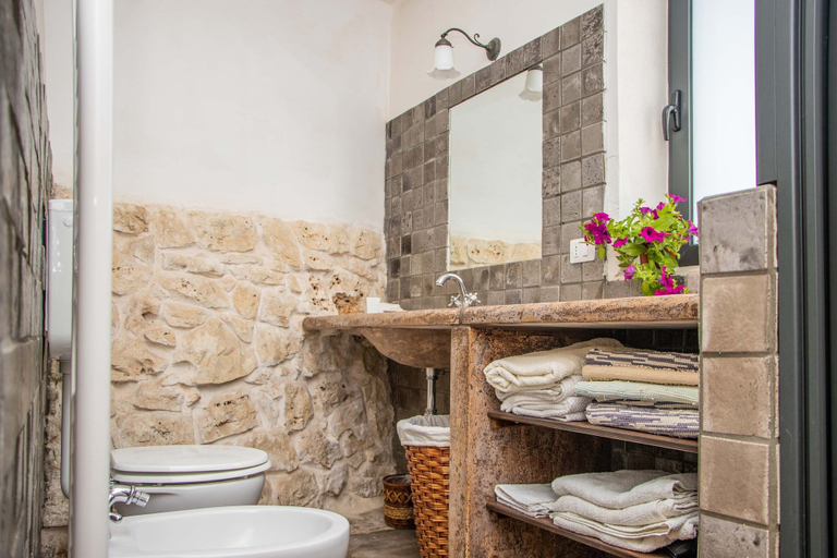 Bathroom 4, 3598 Trullo Yoram by Perle di Puglia, Brindisi