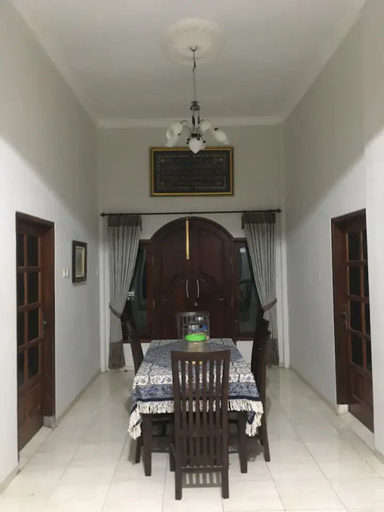 Dining Room 4, Kandang87 Guesthouse Syariah, Malang