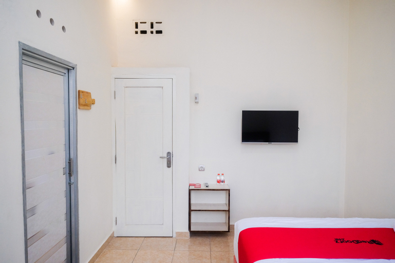 Bedroom 8