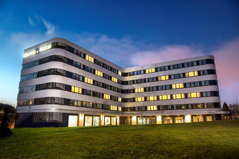 Exterior & Views 22