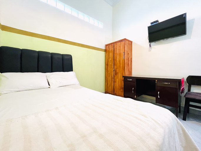 Bedroom 5, Lega Guest House Syariah near UISU Medan RedPartner, Medan
