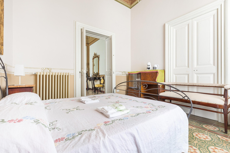 Bedroom 5, 3610 Bianco Liberty by Barbarhouse, Lecce