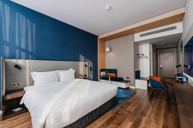Bedroom 4, Holiday Inn Express TAIZHOU CMC by IHG, Taizhou