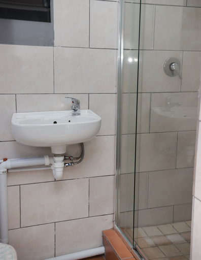Bathroom 3, Kingsworth Inn - Port Elizabeth, Nelson Mandela Bay