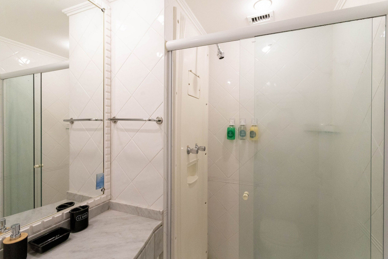 Bathroom 4, Flat Oscar Freire 1604, São Paulo